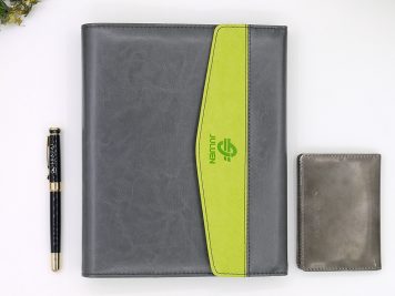 custom loose leaf planner