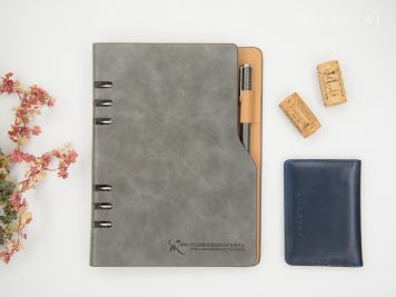 custom loose leaf planner