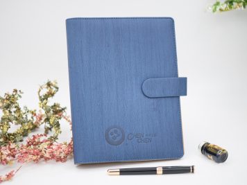 custom loose leaf planner