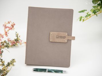 custom loose leaf planner