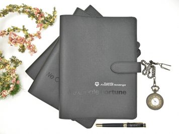 custom loose leaf planner